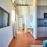 Di Charme Con Terrazza Διαμέρισμα
